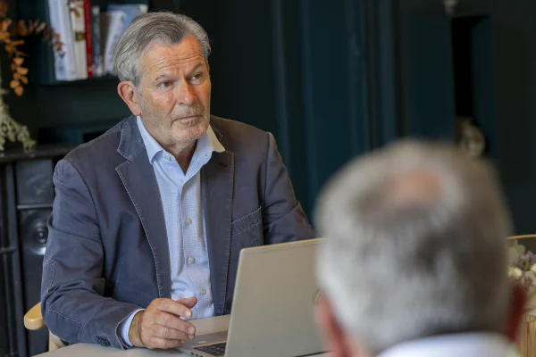 Wanneer vertel je medewerkers dat je je bedrijf verkoopt?